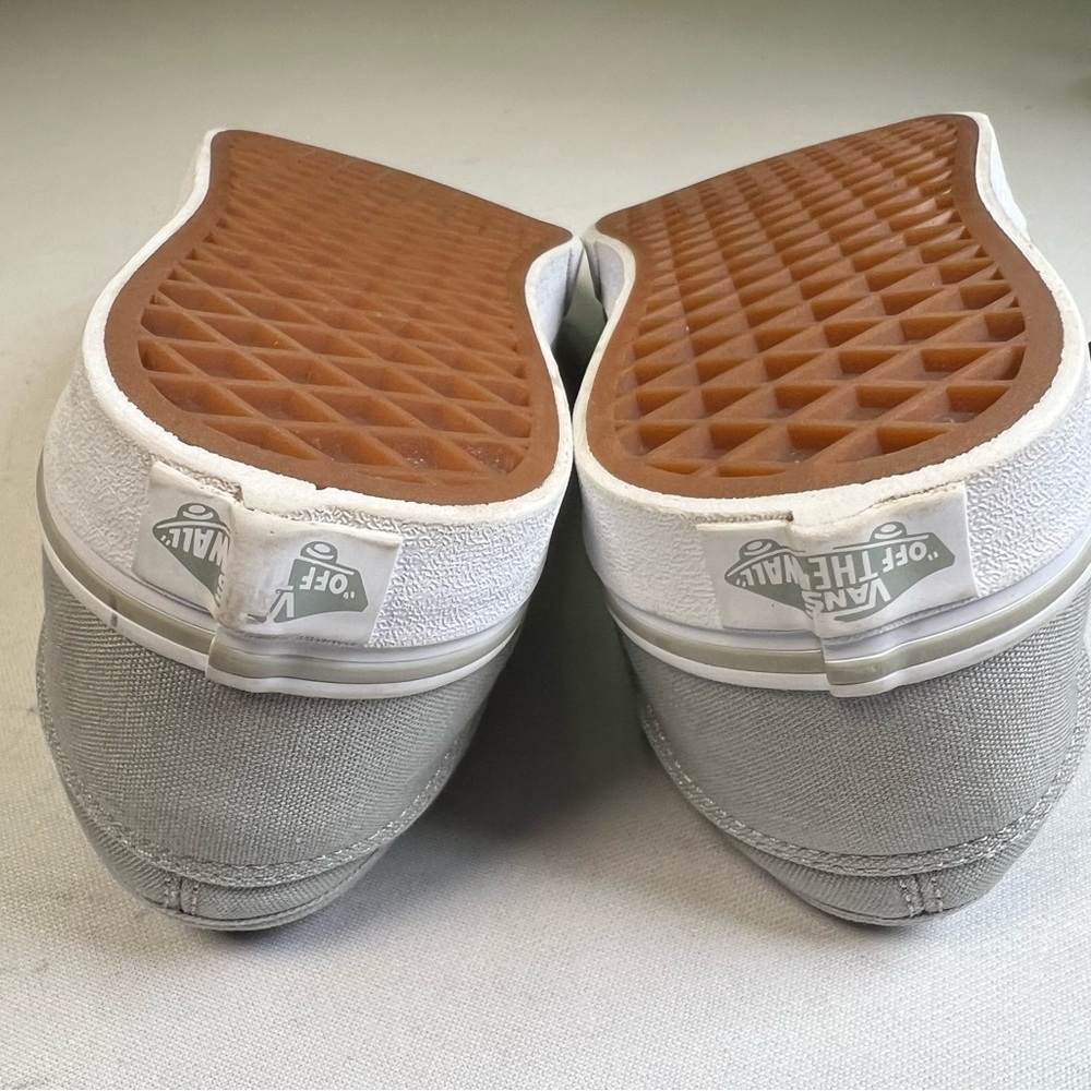 Vans AUTHENTIC Mens Womens Grey Purple Low Top Skateboard Shoes Sz 8 like new - Picture 8 of 12